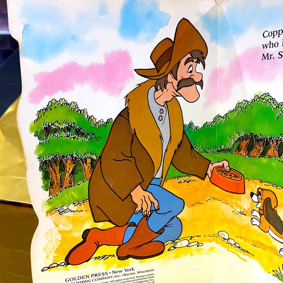 WALT DISNEY PRODUCTIONS 1981 THE FOX AND THE HOUND FINDS A FRIEND BOARD BOOK - Picture 3 of 15